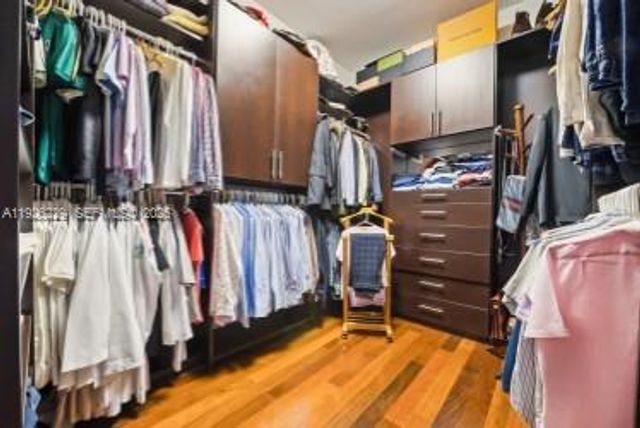 7821 SW 54th Ct, Miami, FL 33143