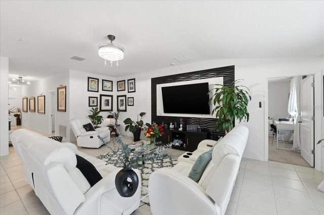 2119 OLD MINING ROAD, Lakeland, FL 33801