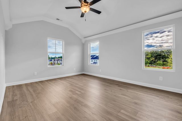 413 Twig PVT Ct, Hendersonville, TN 37075