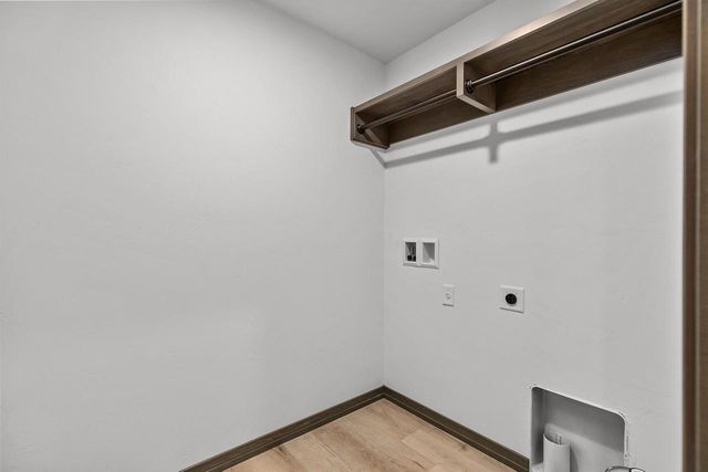 503 FOUNDERS WAY, Little Chute, WI 54140