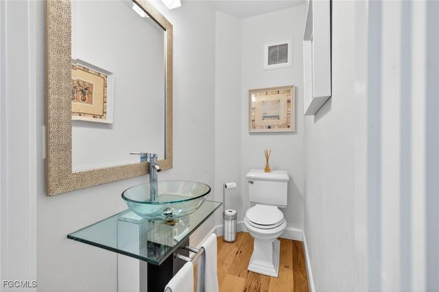 3400 W Gulf DR, Sanibel, FL 33957