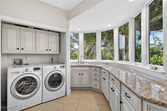 3400 W Gulf DR, Sanibel, FL 33957