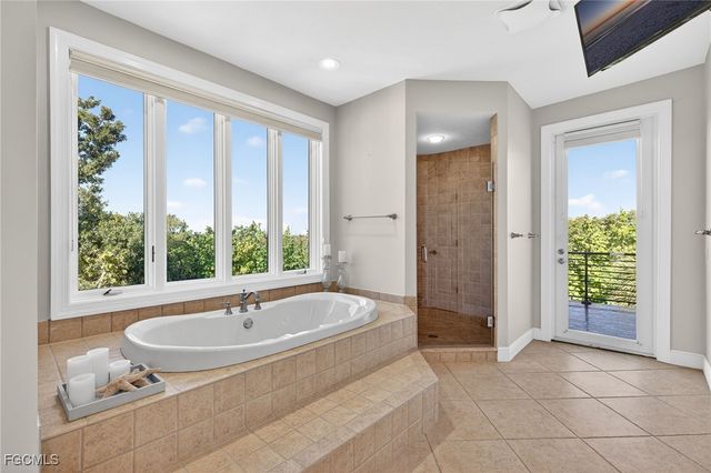 3400 W Gulf DR, Sanibel, FL 33957