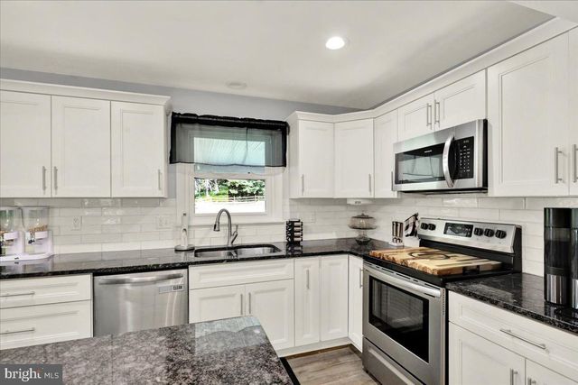 325 FAUST RD, Reading, PA 19608
