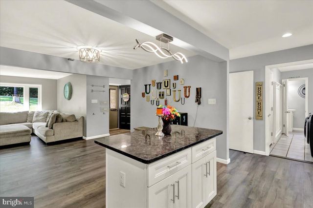 325 FAUST RD, Reading, PA 19608