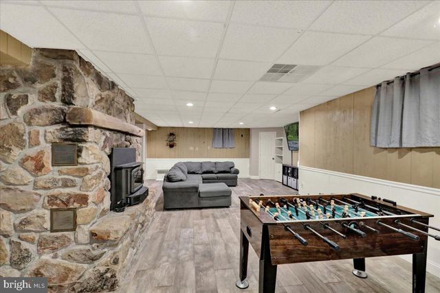 325 FAUST RD, Reading, PA 19608