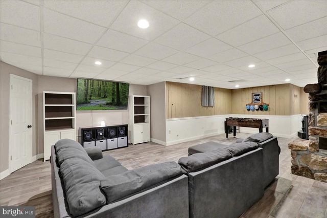 325 FAUST RD, Reading, PA 19608
