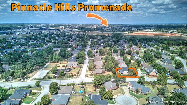 5212 S 44th Place, Rogers, AR 72758