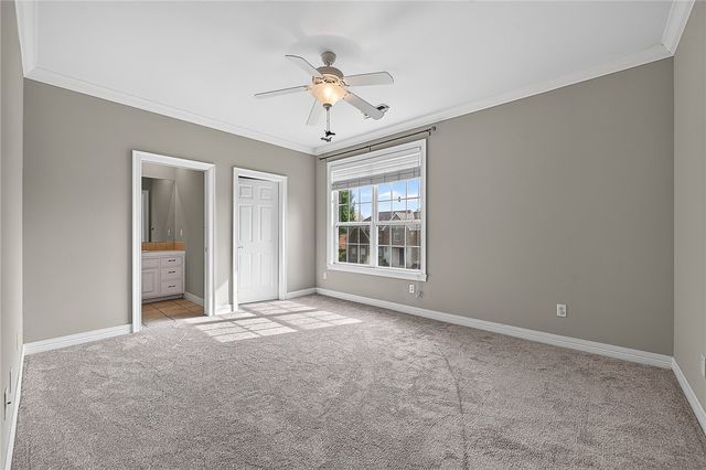 5212 S 44th Place, Rogers, AR 72758