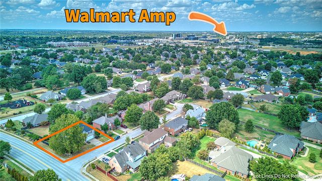 5212 S 44th Place, Rogers, AR 72758