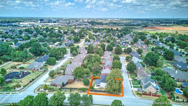 5212 S 44th Place, Rogers, AR 72758