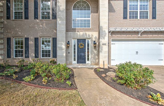 5212 S 44th Place, Rogers, AR 72758
