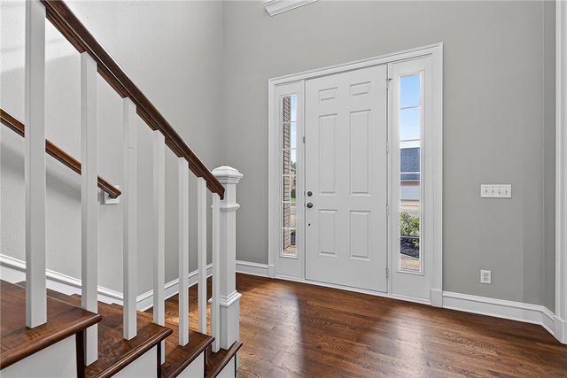 5212 S 44th Place, Rogers, AR 72758