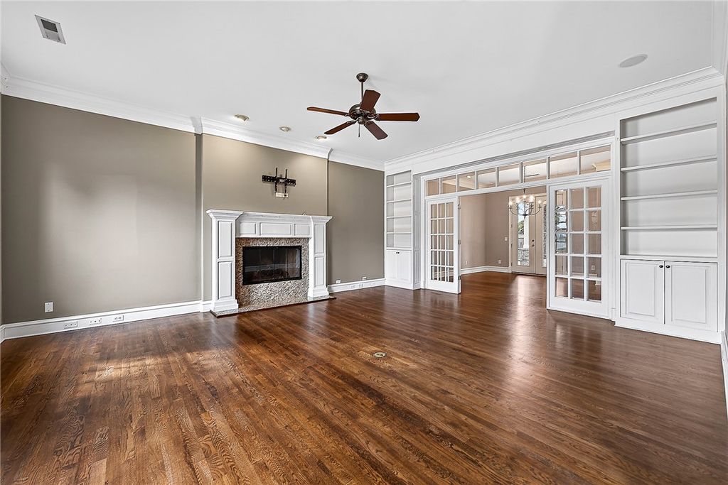 5212 S 44th Place, Rogers, AR 72758