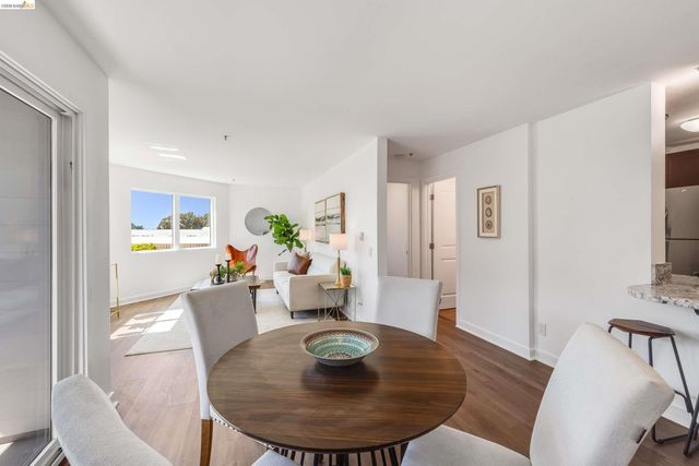 6400 Christie Ave 3212, Emeryville, CA 94608