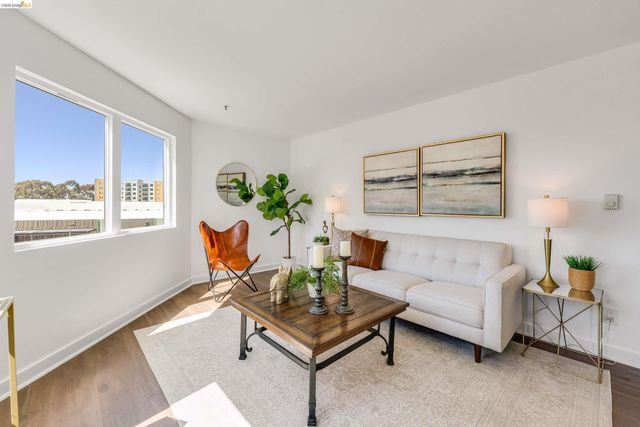 6400 Christie Ave 3212, Emeryville, CA 94608