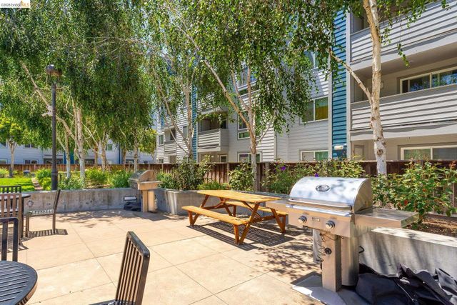 6400 Christie Ave 3212, Emeryville, CA 94608