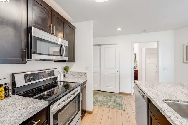 6400 Christie Ave 3212, Emeryville, CA 94608