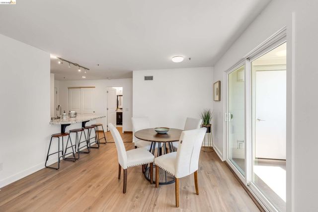 6400 Christie Ave 3212, Emeryville, CA 94608