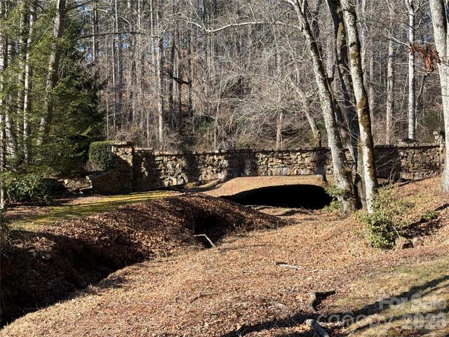 33 High Point Trail, Brevard, NC 28712