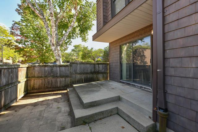 6989 W Glenbrook ROAD #1, Milwaukee, WI 53223