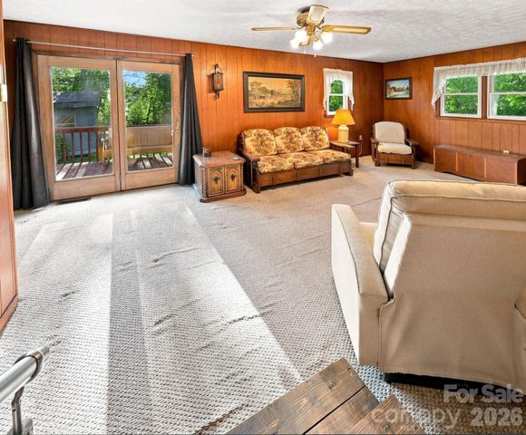 28 R and K Drive, Waynesville, NC 28786