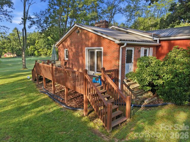 28 R and K Drive, Waynesville, NC 28786