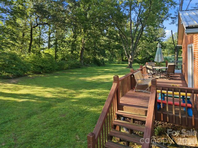 28 R and K Drive, Waynesville, NC 28786