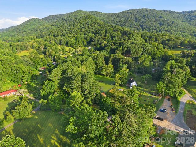 28 R and K Drive, Waynesville, NC 28786