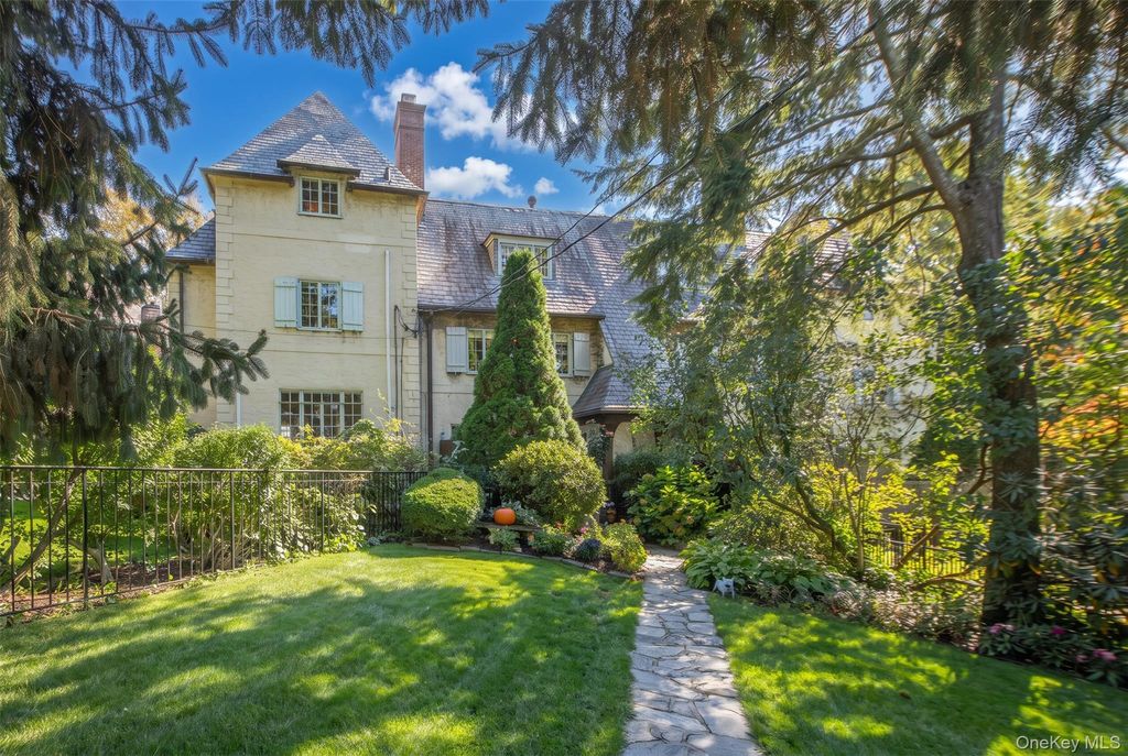 22 Normandy Terrace, Bronxville, NY 10708 — exterior