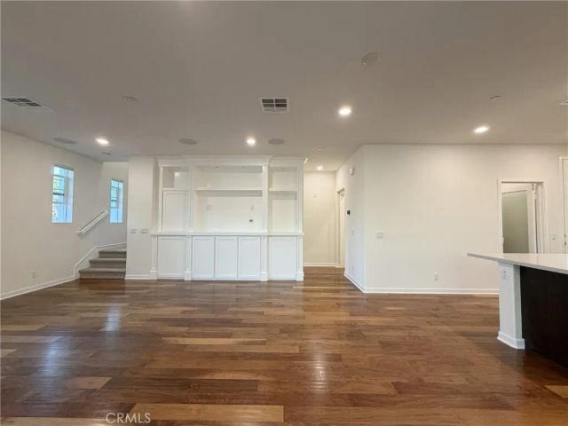 136 Acamar, Irvine, CA 92618