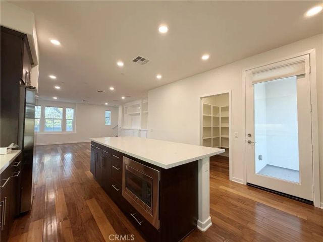 136 Acamar, Irvine, CA 92618