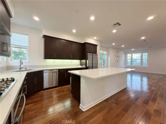 136 Acamar, Irvine, CA 92618