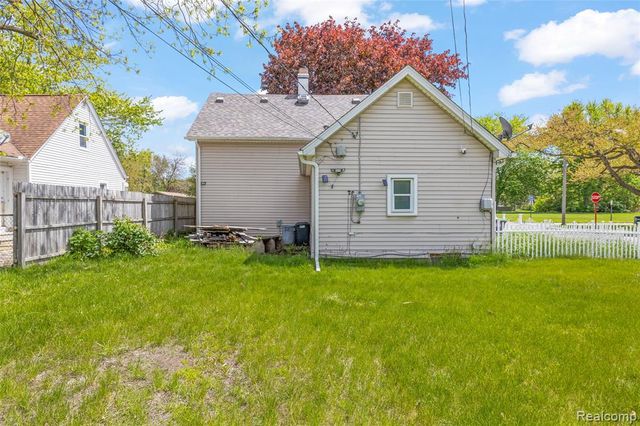 5996 Princess Street, Taylor, MI 48180