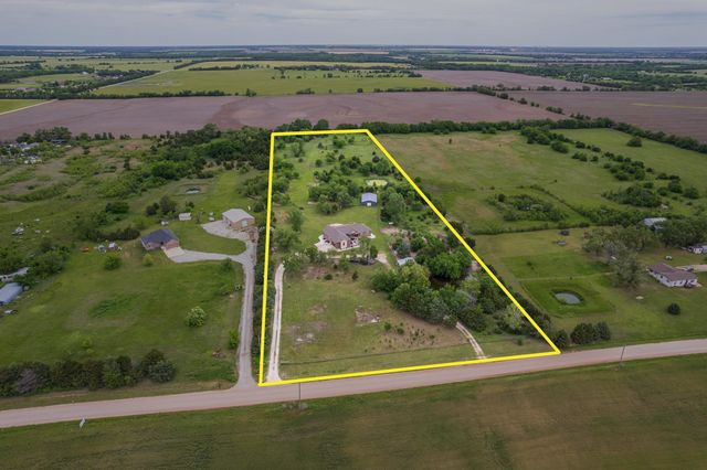 9928 W 95th St S, Clearwater, KS 67026