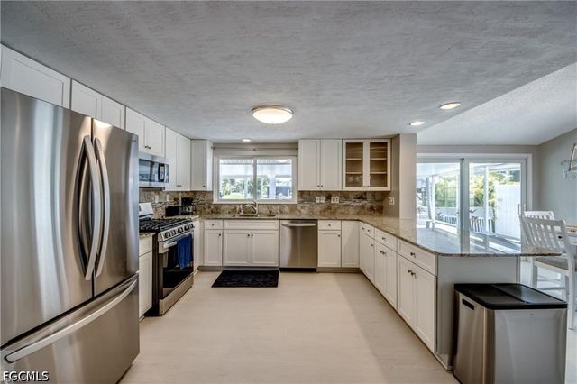 12262 Boat Shell DR, Matlacha Isles, FL 33991