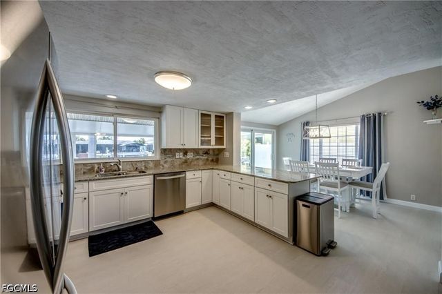 12262 Boat Shell DR, Matlacha Isles, FL 33991