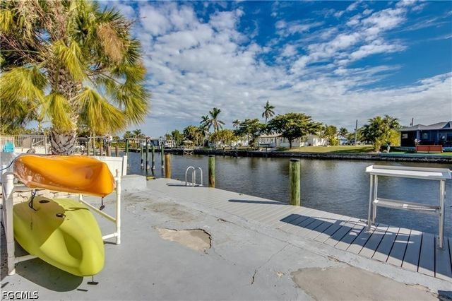 12262 Boat Shell DR, Matlacha Isles, FL 33991