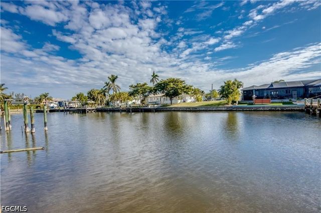 12262 Boat Shell DR, Matlacha Isles, FL 33991