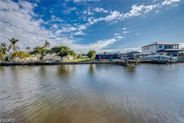 12262 Boat Shell DR, Matlacha Isles, FL 33991