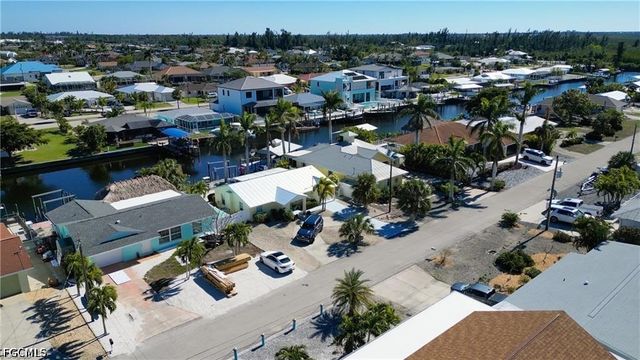 12262 Boat Shell DR, Matlacha Isles, FL 33991