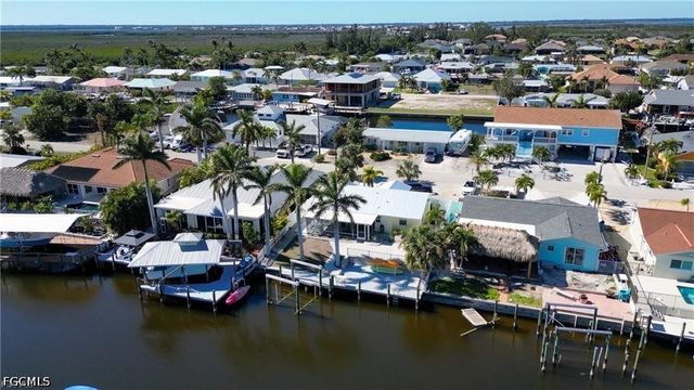 12262 Boat Shell DR, Matlacha Isles, FL 33991