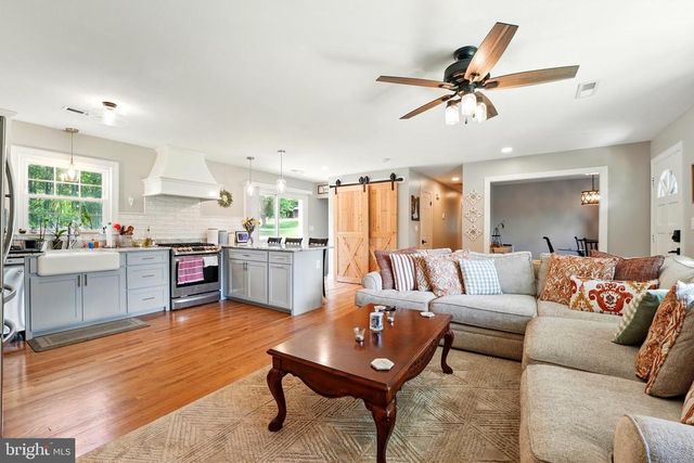 453 BUCK MOUNTAIN RD, Earlysville, VA 22936