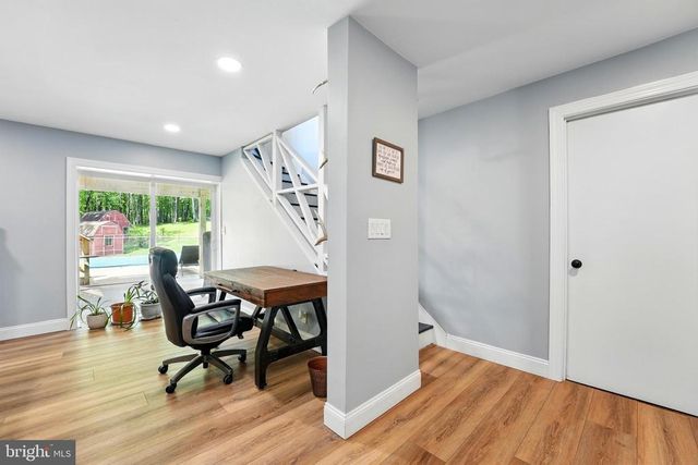 453 BUCK MOUNTAIN RD, Earlysville, VA 22936