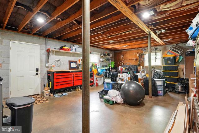 453 BUCK MOUNTAIN RD, Earlysville, VA 22936