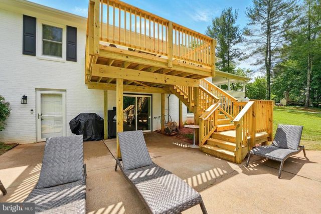 453 BUCK MOUNTAIN RD, Earlysville, VA 22936
