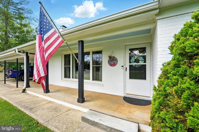 453 BUCK MOUNTAIN RD, Earlysville, VA 22936