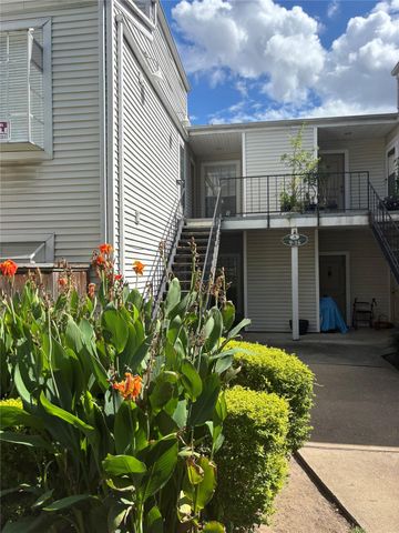 9809 Richmond Avenue A14, Houston, TX 77042