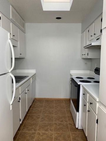 9809 Richmond Avenue A14, Houston, TX 77042