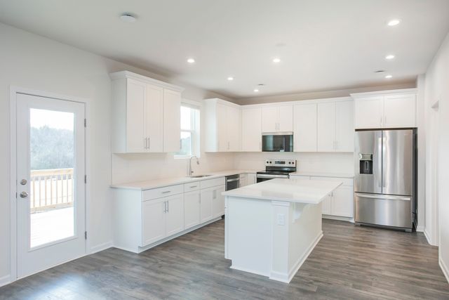 1233 Wallace Way, Hermitage, TN 37076